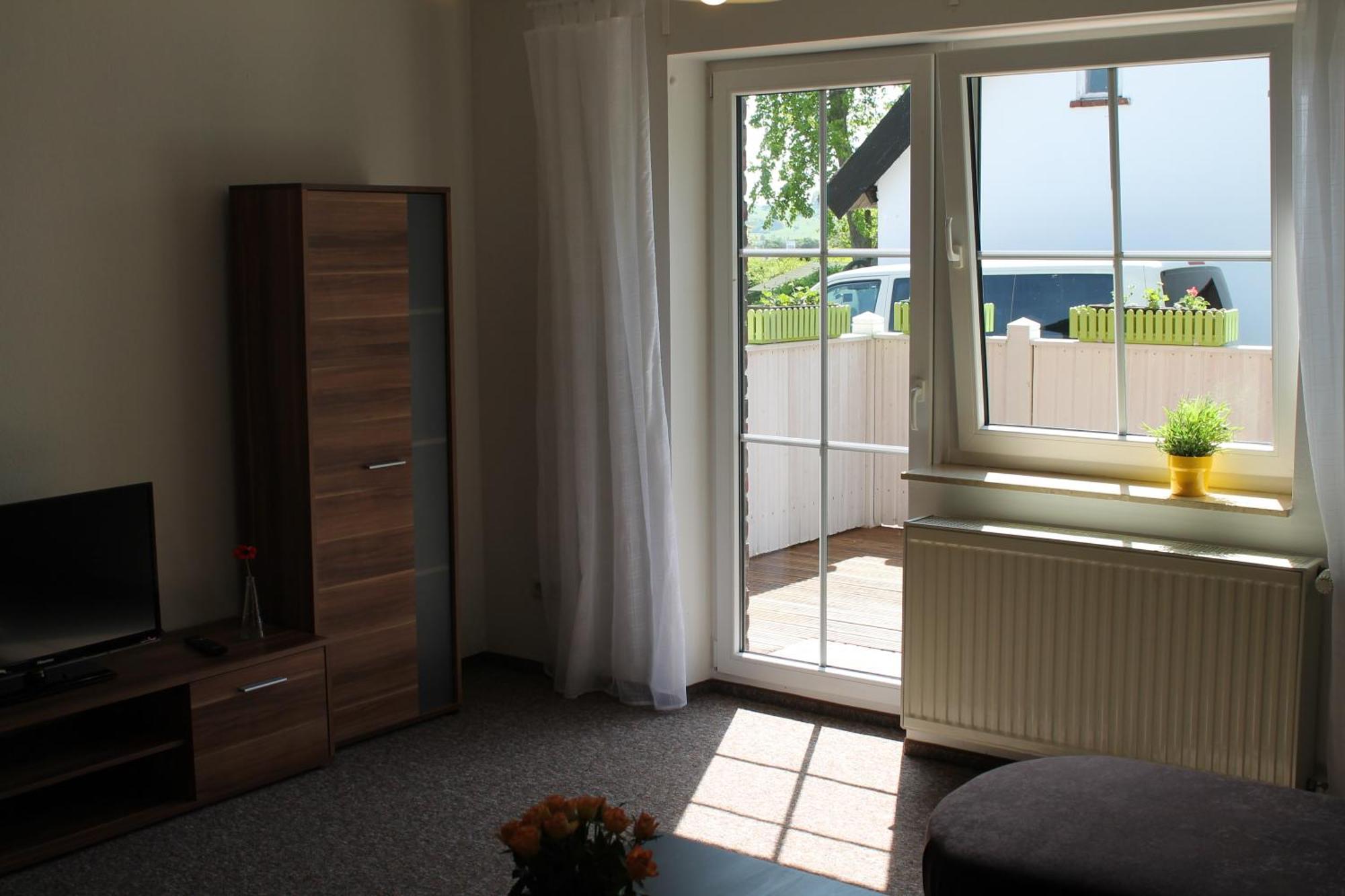 Ferienwohnungen Ruegen Sellin  Rum bild